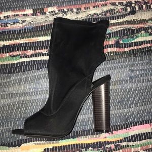 Mid high open toe boots